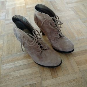 Womens shoe booties